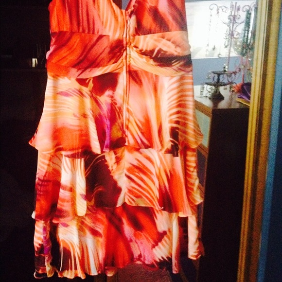 Bijou Bijou Chiffon layered dress NWOT - Picture 4 of 4