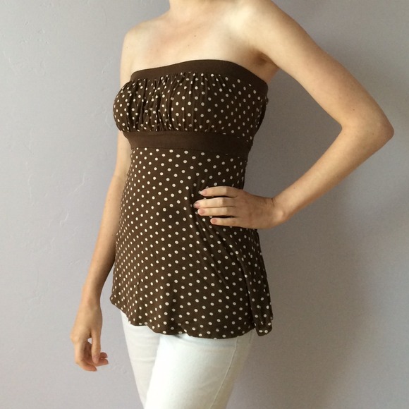 Brown polka dot strapless shirt