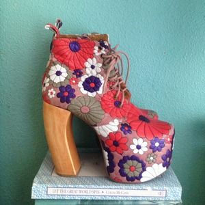 Jeffrey campbell heel
