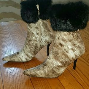 🔥Price Reduced🔥Ankle Boots w/ Fur