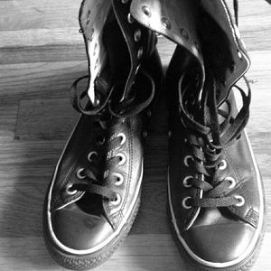 💯 Real Leather high top (Boy-Size)  Converse!!!!