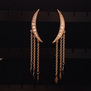 Jewelmint Crescent Falls Earrings