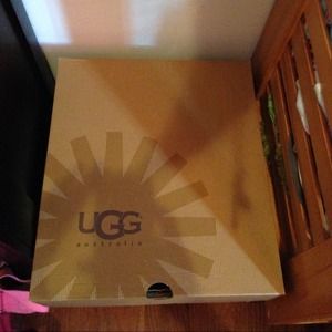 Ugg box only