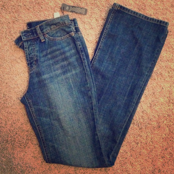 Brand NEW jeans from Victoria's Secret