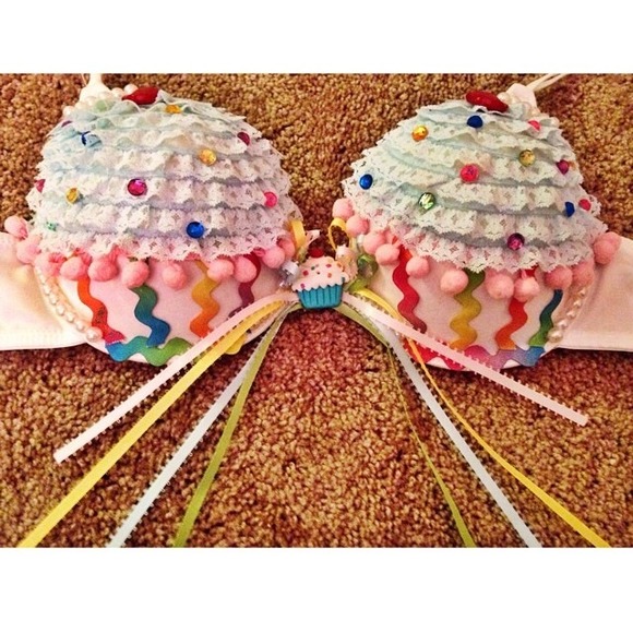 Cupcake themed bra