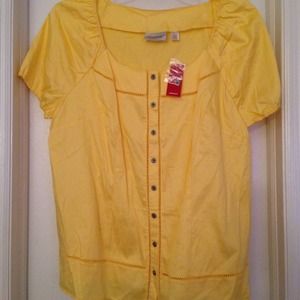 ✨Reduced✨Plus-size top. Price not negotiable.