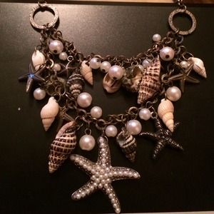 Mermaid sea shell necklace