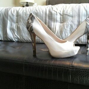 Nude and snakeskin Jessica Simpson pumps