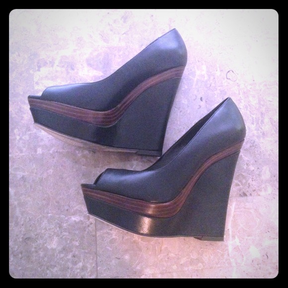 Aldo black wedge