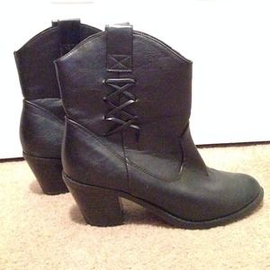 Black Ankle Boots with Corset Side
