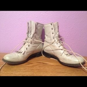 White Justin Lace Up Boots Ropers 6.5 B reserved!