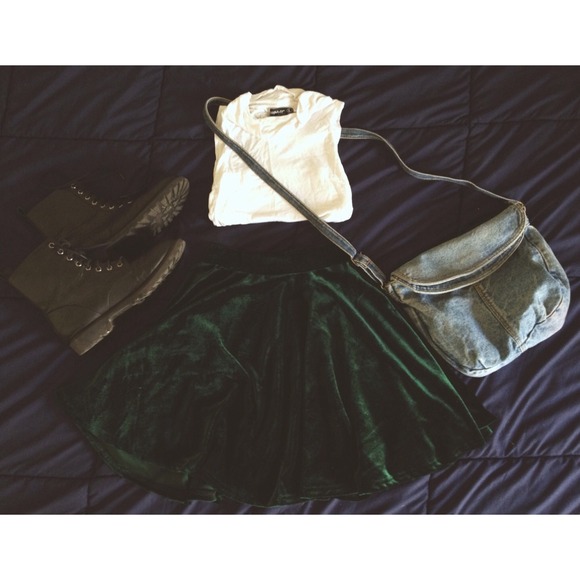 💕Hunter Green Velvet Skirt💕