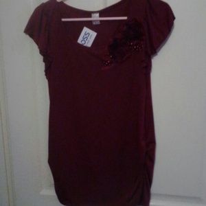 Cute flower accented top