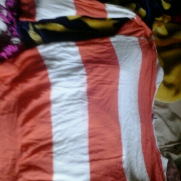 A thin long sleave shirt