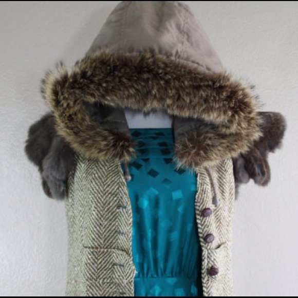 Remade real fur trimmed vintage jacket with hood - Picture 1 of 4