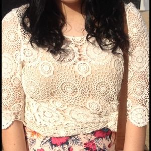 LF boho coachella style creme top