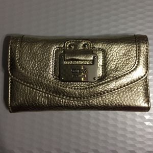 Guess wallet