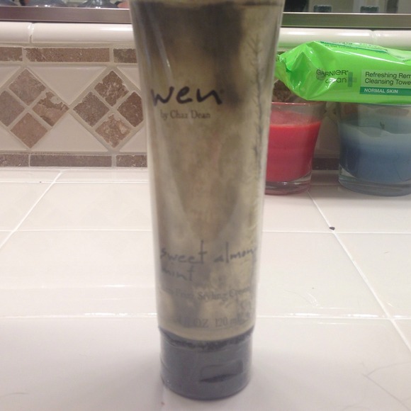 Wen anti frizz styling creme