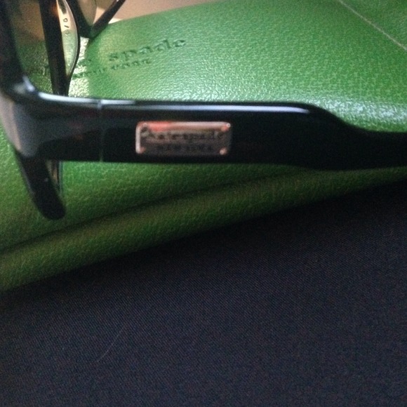 Kate spade sunglasses - Picture 3 of 4
