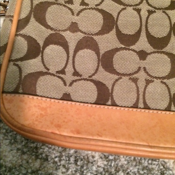Coach Classic Beige Purse ✨AUTHENTIC✨ - Picture 2 of 4
