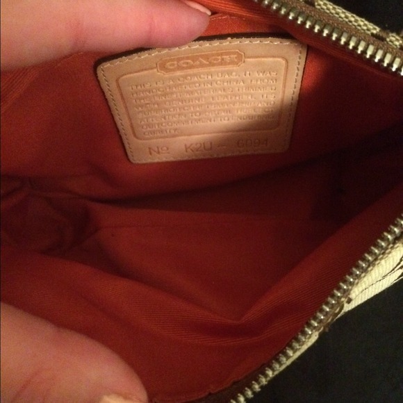 Coach Classic Beige Purse ✨AUTHENTIC✨ - Picture 4 of 4