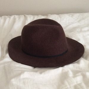 SOLD** Brown Topshop Clean Edge Fedora