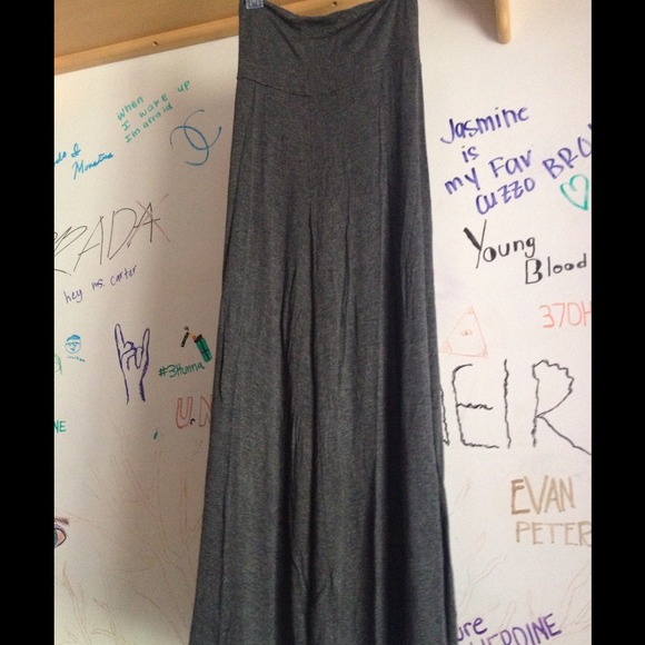 MAXI SKIRT