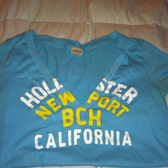 Hollister shirt