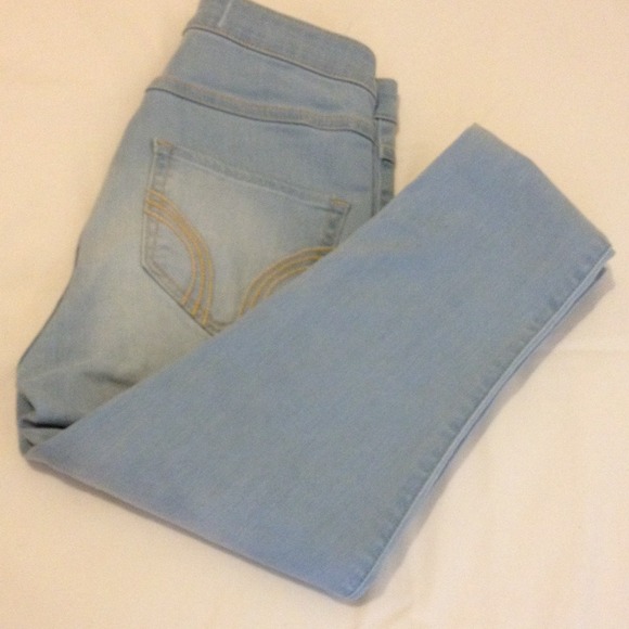 Hollister Denim - 💥24 hour sale💥Hollister light denim skinny jeans
