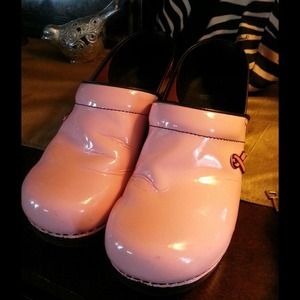 Dansko 41 newish SALE. $55 MARKED DOWN