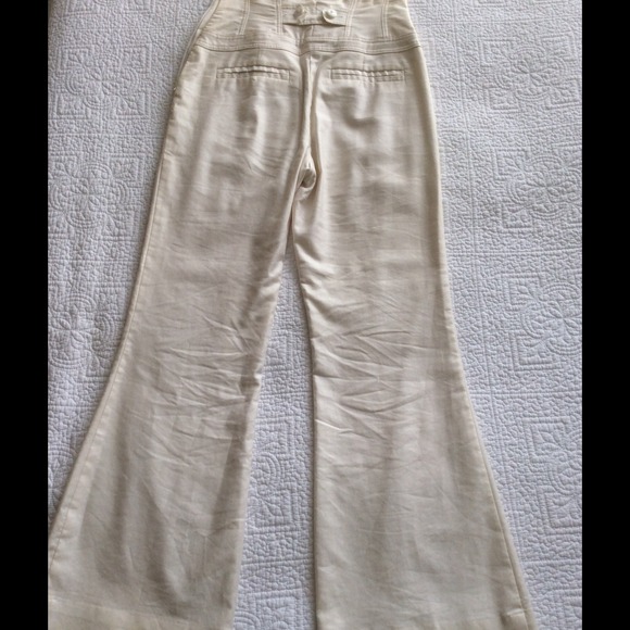 White Long Pair of Pants - Picture 3 of 4
