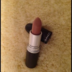 MAC Blankety ( Amplified ) Lipstick