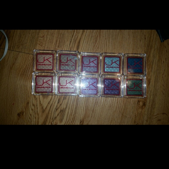Jemma Kidd Makeup eyeshadow all 10