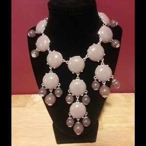 Mauve bubble necklace