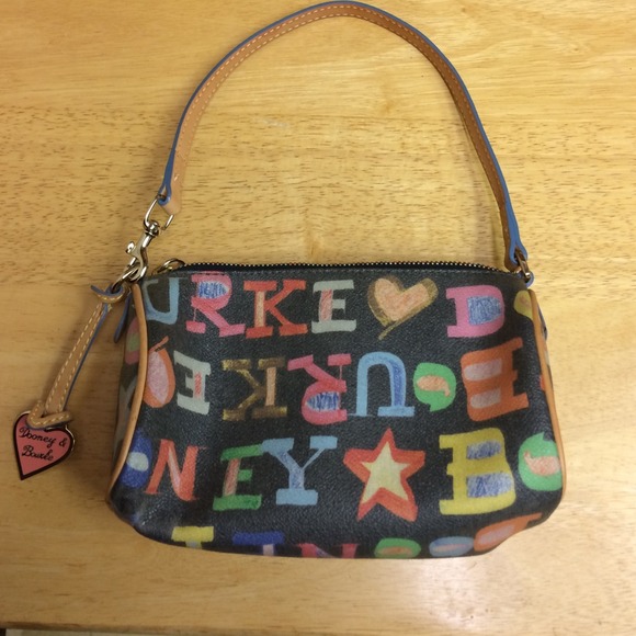 Dooney and Bourke purse 100% real !