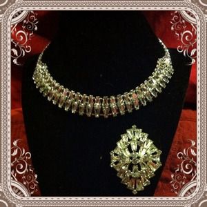 🚨FINAL REDUCTION🚨VINTAGE 1940 NECKLACE /BROOCH