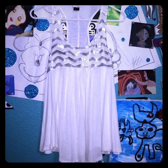 Beautiful White Beaded Top!