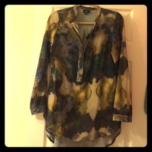 Cute sheer shirt perfect with jeans
