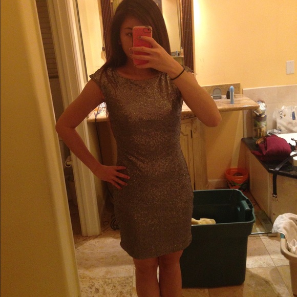 Silver sequin cocktail dress - Picture 3 of 3