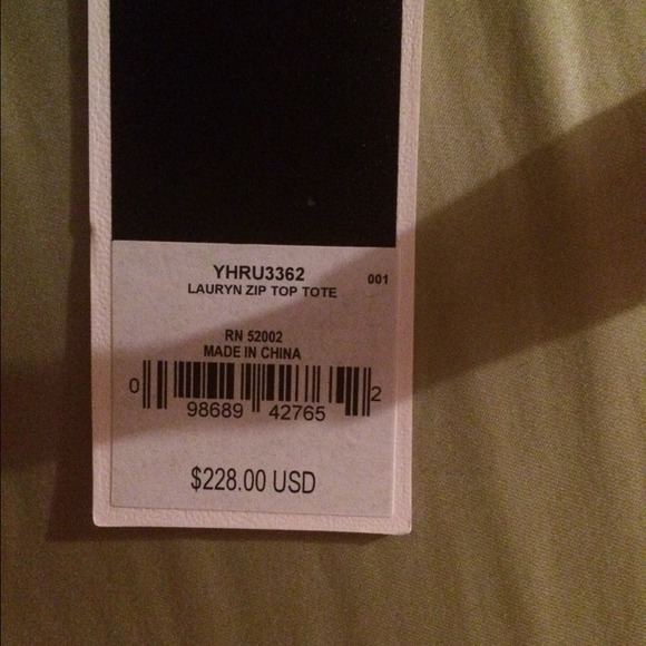 On hold!! - Picture 3 of 3
