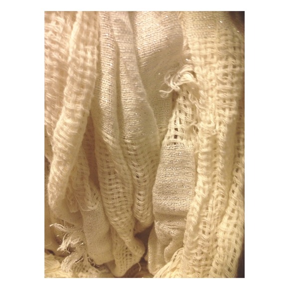 SOLD! Rustic infinity scarf - Picture 2 of 2