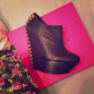 Betsey Johnson Maysy Platform Bootie