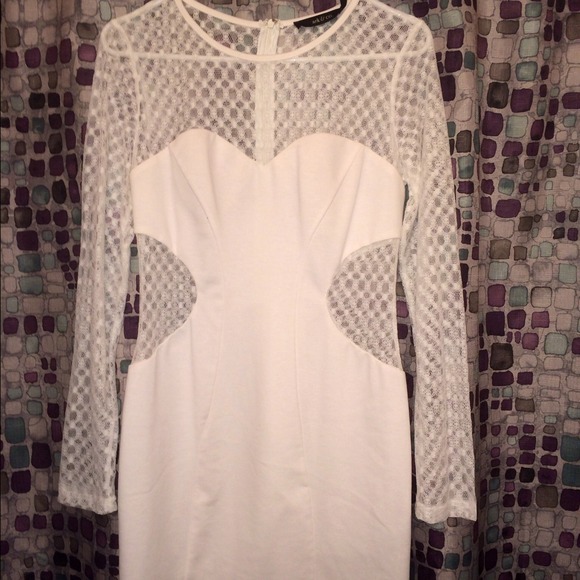 White dress - Picture 3 of 4