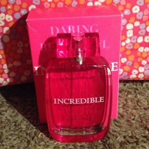 "SOLD IN BUNDLE"INCREDIBLE  BY VICTORIAS SECRET
