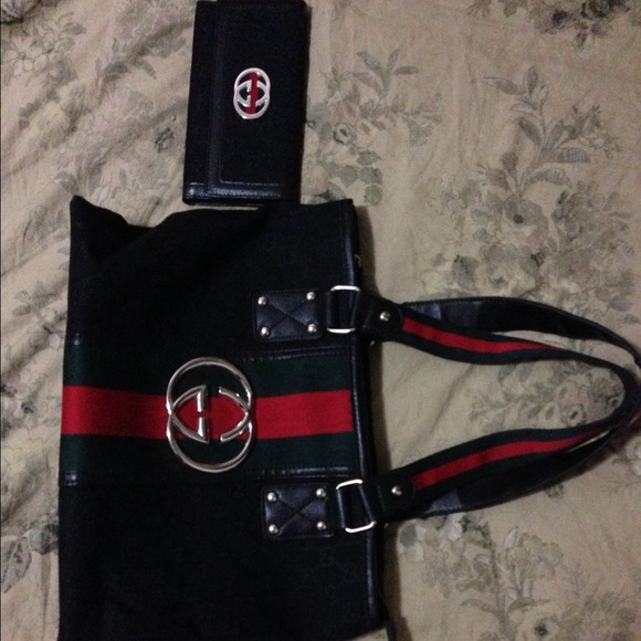 Black Gucci bag and matching wallet