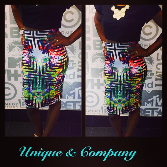 💥💥💥Maze Skirt💥💥💥💢 - Picture 1 of 1