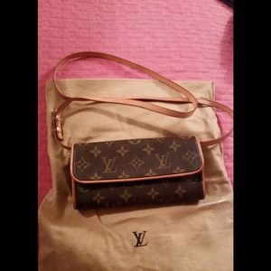 >>>SOLD<<<< Monogram Twin Pocette cross body bag