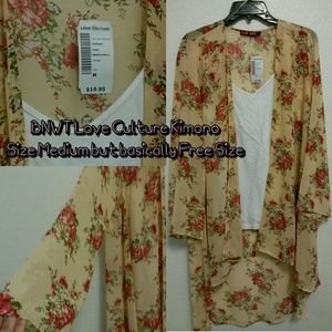 BNWT Love Culture Floral Kimono❌SOLD❌