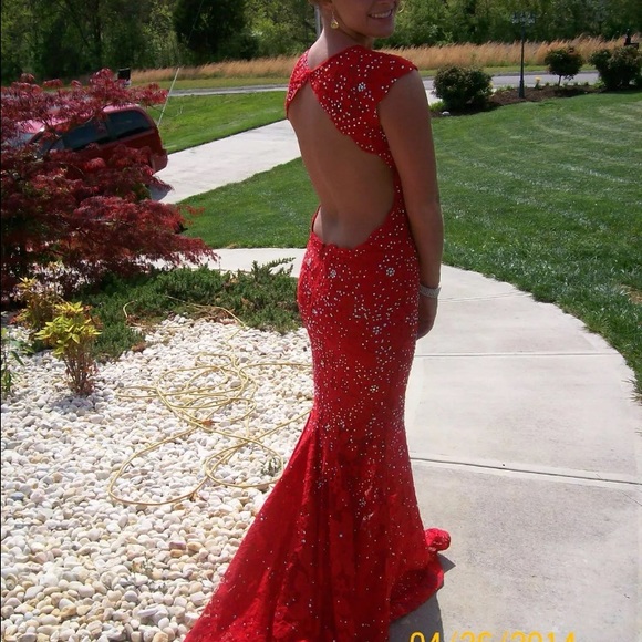 SOLD! Red lace Jovani Dress - Picture 3 of 4
