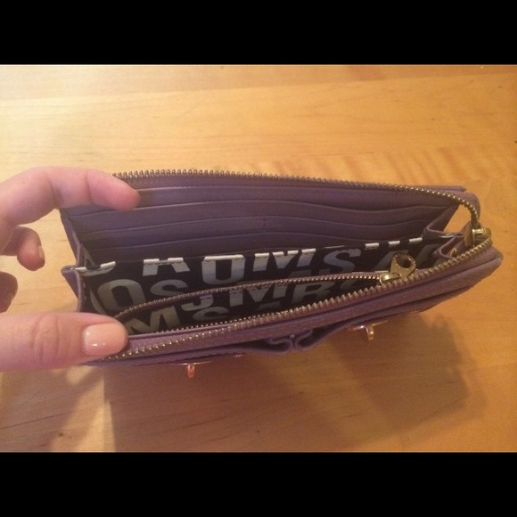 Marc Jacobs large wallet/clutch - Picture 3 of 4